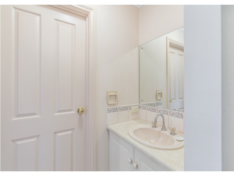 8 Shropshire Avenue, Hillcrest SA 5086