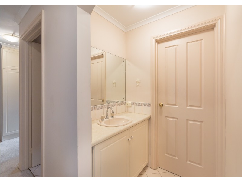 8 Shropshire Avenue, Hillcrest SA 5086