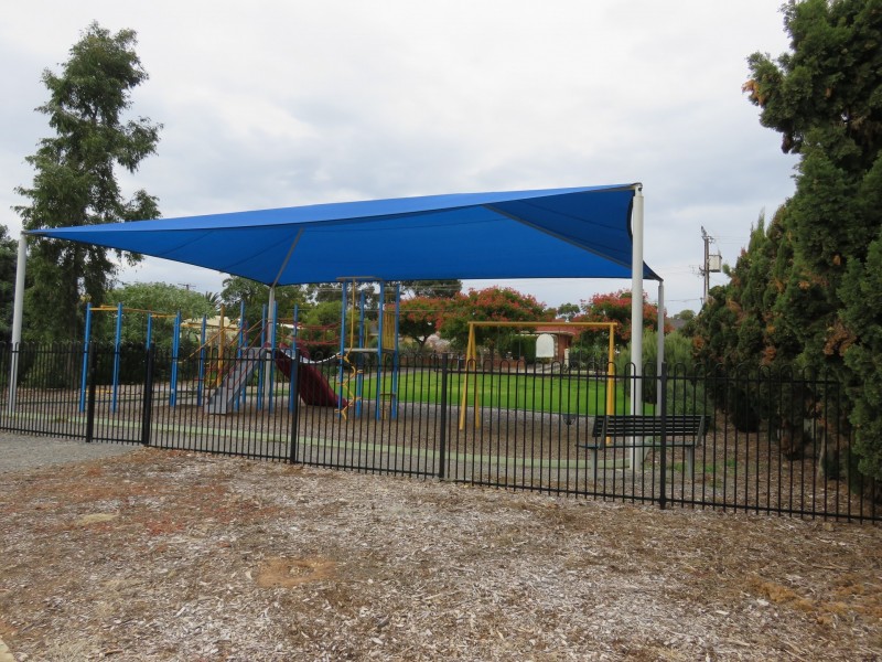 6 DRYSDALE CRESCENT, Campbelltown SA 5074