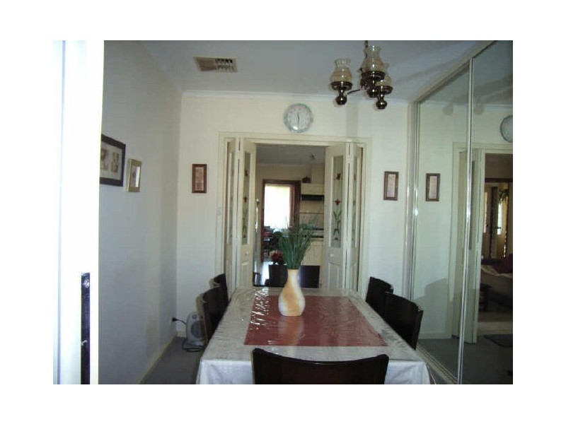 18 CLARK CRESCENT, Paradise SA 5075