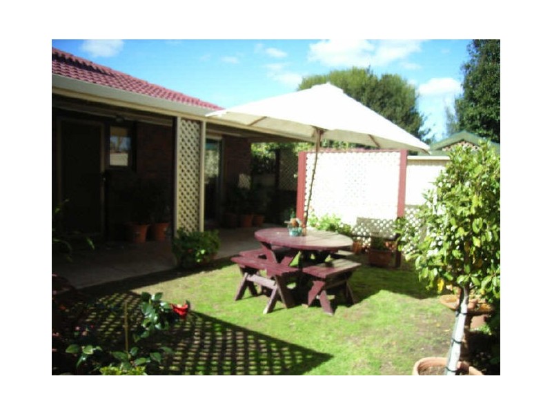 18 CLARK CRESCENT, Paradise SA 5075
