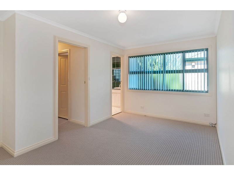 3 Thiele Grove, Kensington Park SA 5068