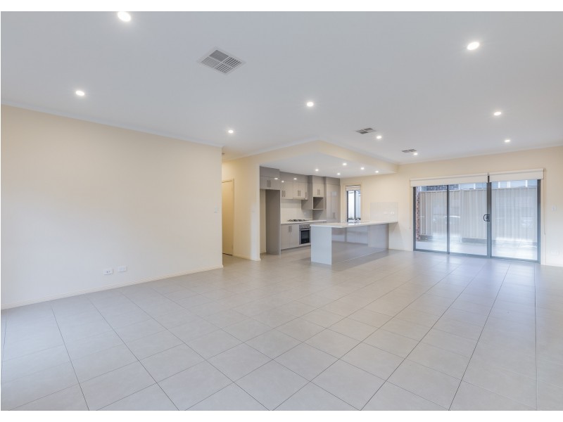 14 Sutherland Road, Holden Hill SA 5088