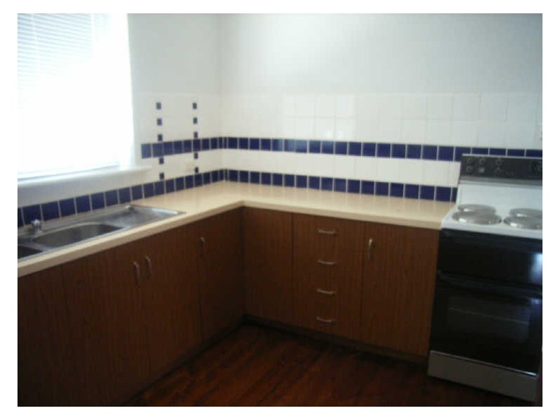 4 WINDSOR AVENUE, Magill SA 5072