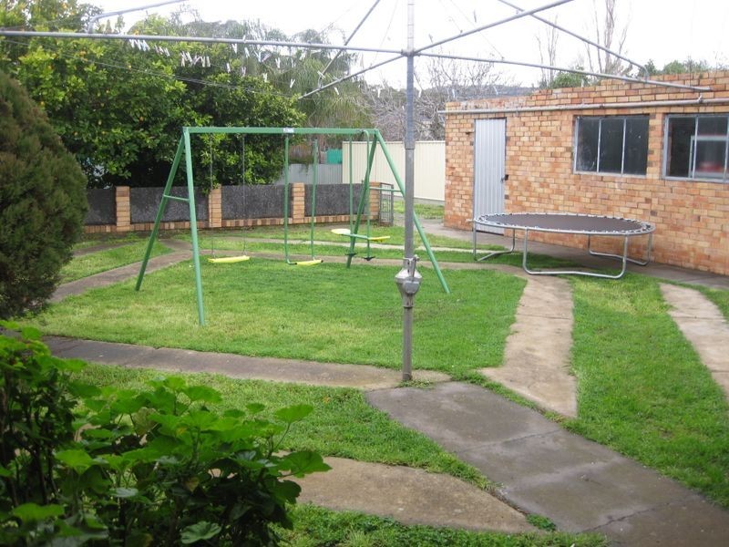 3 MEADOW AVENUE, Campbelltown SA 5074