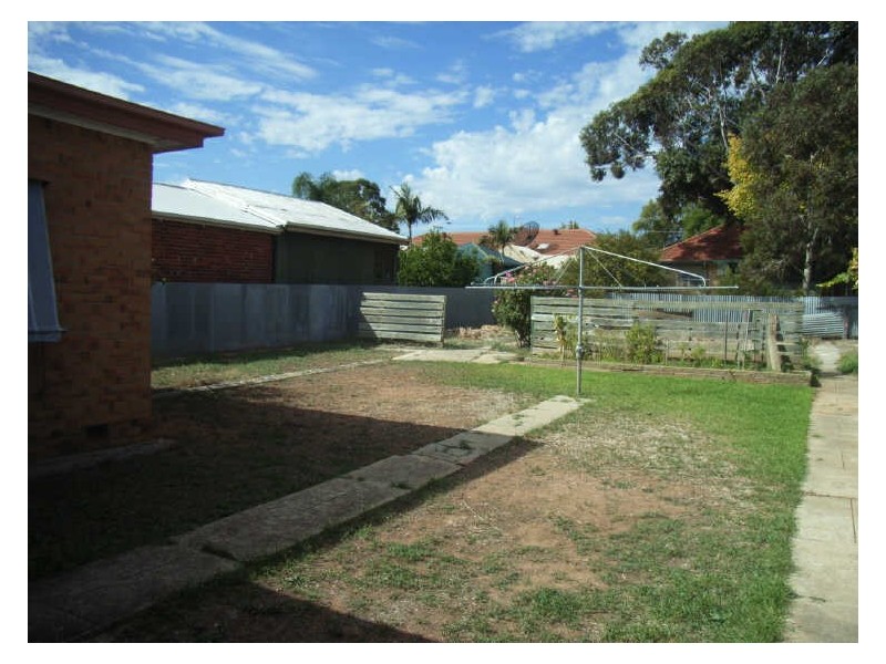 34 DEANS ROAD, Campbelltown SA 5074