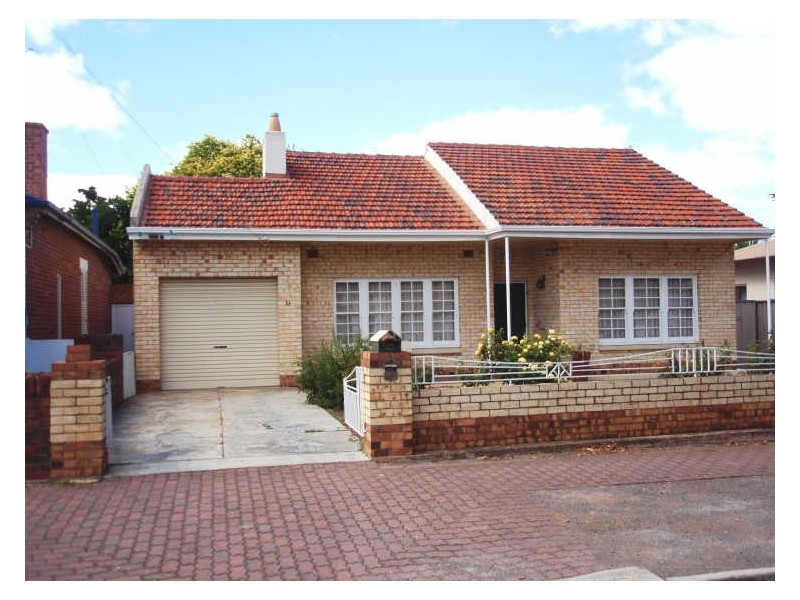 33 COLLEGE AVENUE, Prospect SA 5082