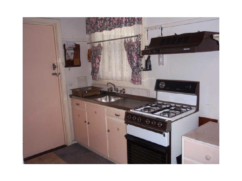 8 GOSFIELD AVENUE, Hampstead Gardens SA 5086