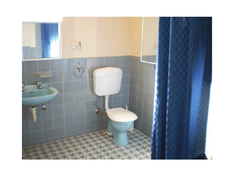 68 CRESDEE ROAD, Campbelltown SA 5074