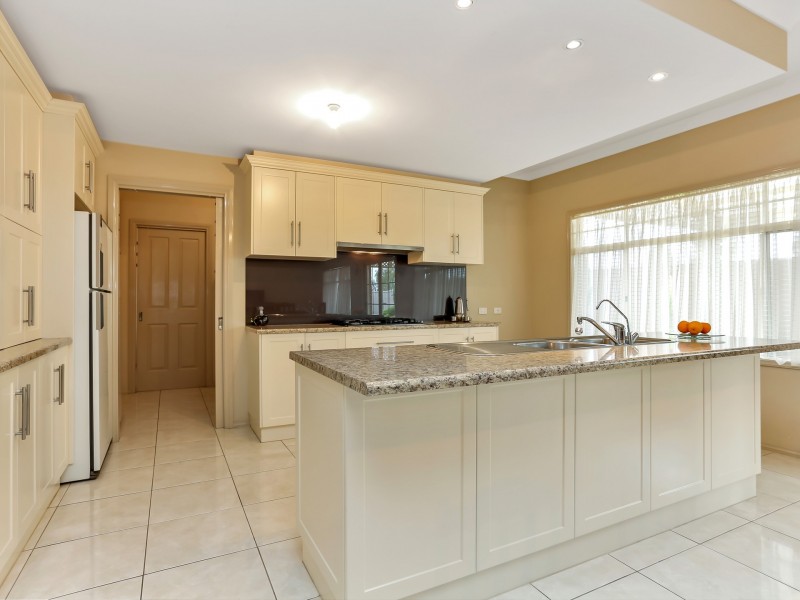 18 Oregan Crescent, St Agnes SA 5097