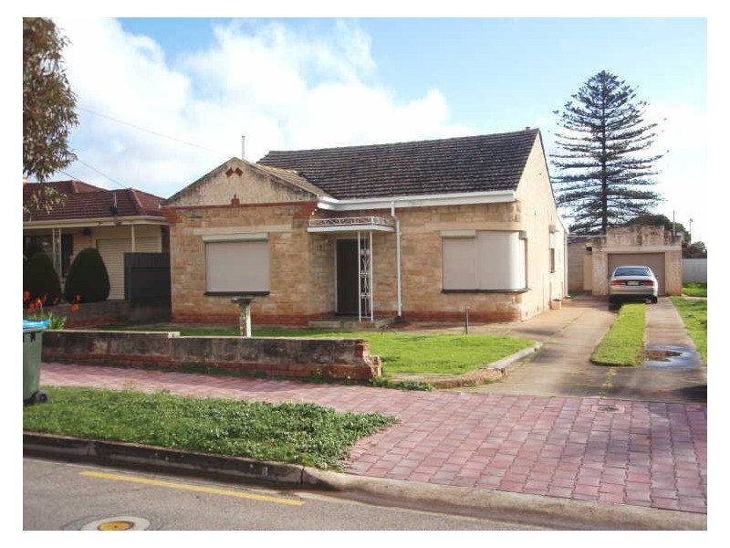 8 CEDAR AVENUE, Campbelltown SA 5074