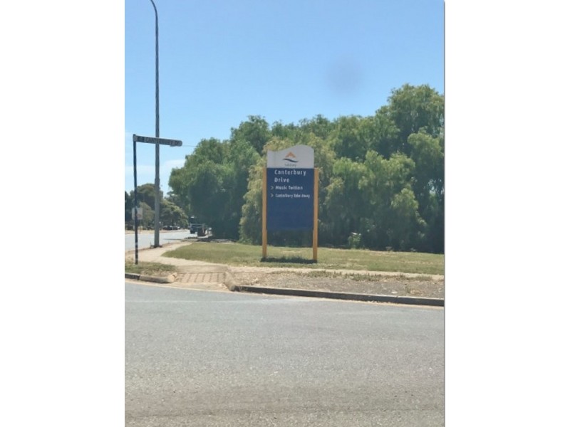 2/20 Canterbury Drive, Salisbury Heights SA 5109