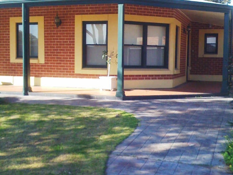 61 Barnes Road, Glynde SA 5070