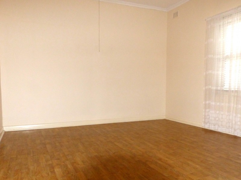 17 Brooker Ave, Campbelltown SA 5074