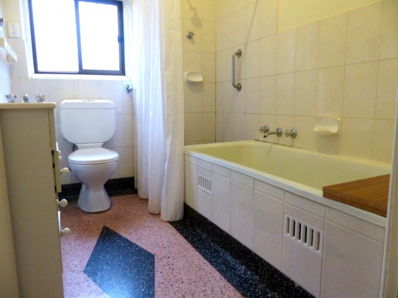 17 Brooker Ave, Campbelltown SA 5074