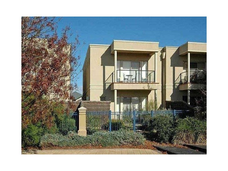 16 GAIRDNER LANE, Mawson Lakes SA 5095