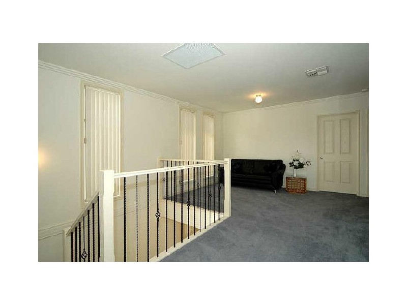 16 GAIRDNER LANE, Mawson Lakes SA 5095