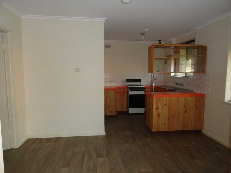 1 / 52 Newton Road, Campbelltown SA 5074