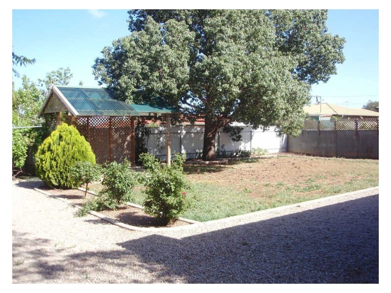 11 DENMEAD AVENUE, Campbelltown SA 5074