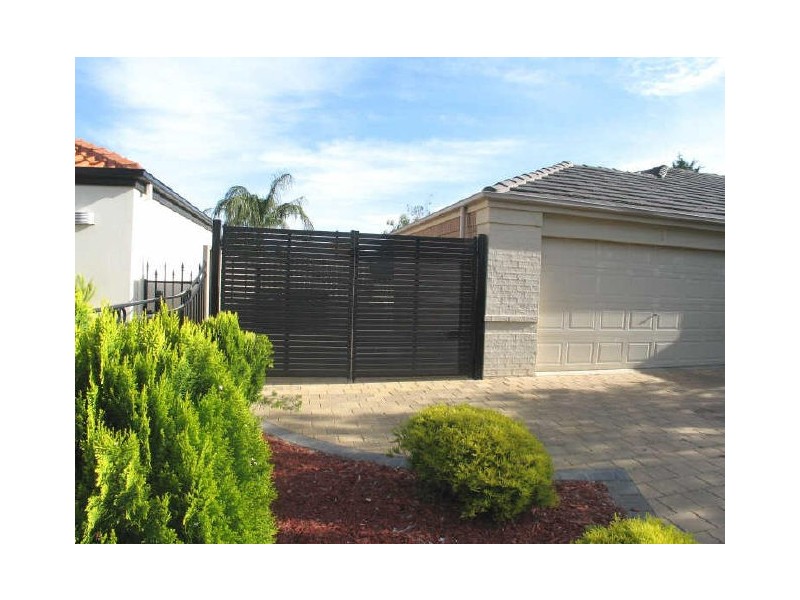 25 HILLTOP DRIVE, Oakden SA 5086