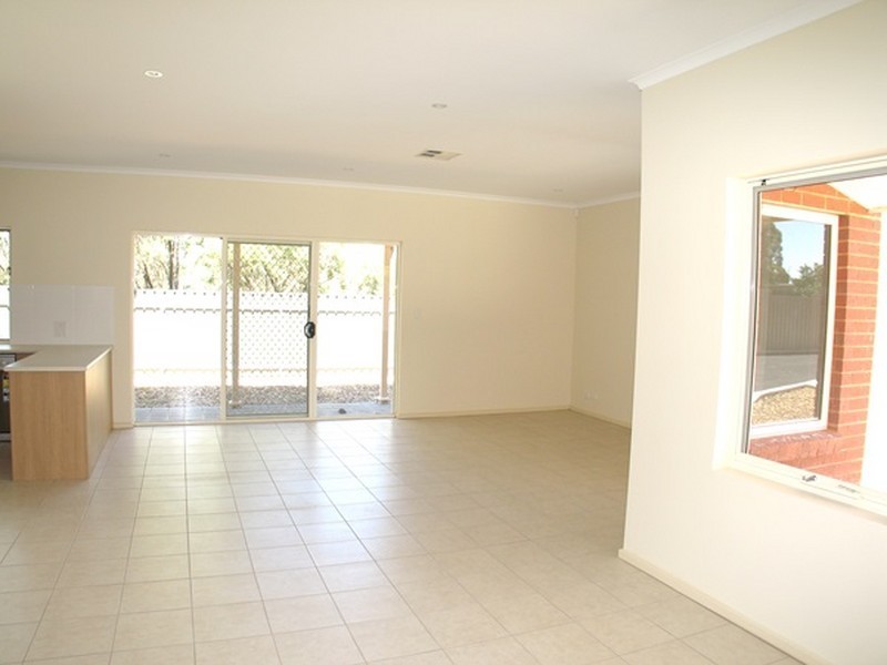 6/107 Commercial Road, Salisbury SA 5108