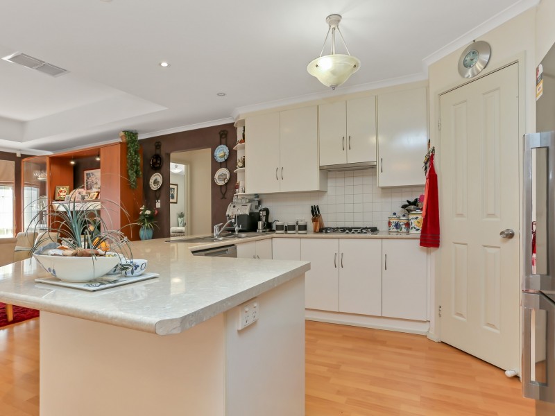 18 Redwood Close, Noarlunga Downs SA 5168