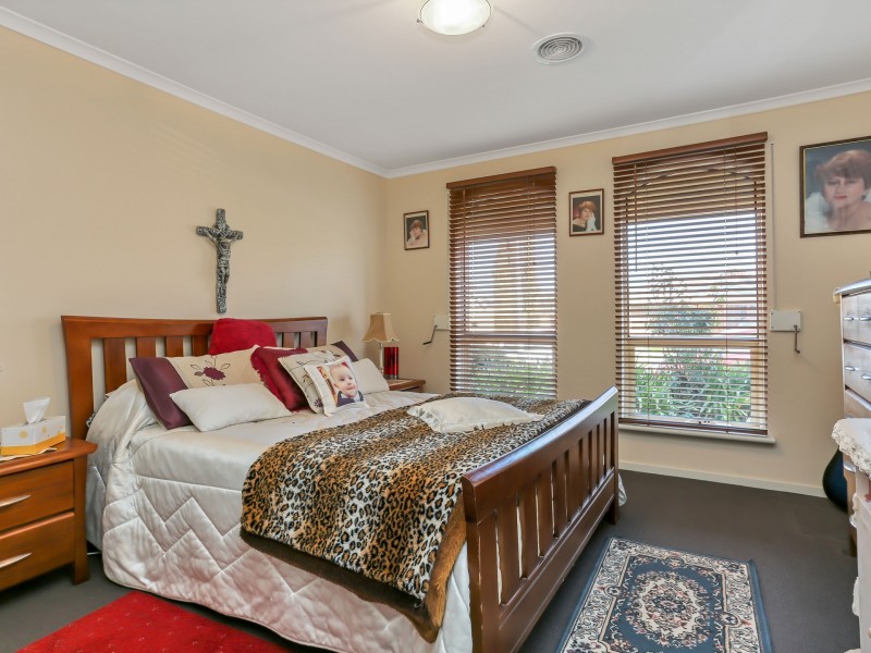 18 Redwood Close, Noarlunga Downs SA 5168