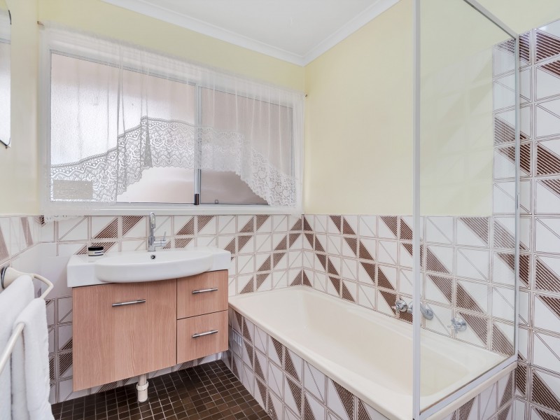 19 Alabama Road, Happy Valley SA 5159