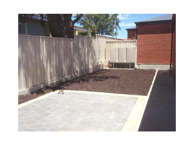 1 & 4/91 KINGBORN AVENUE, Seaton SA 5023