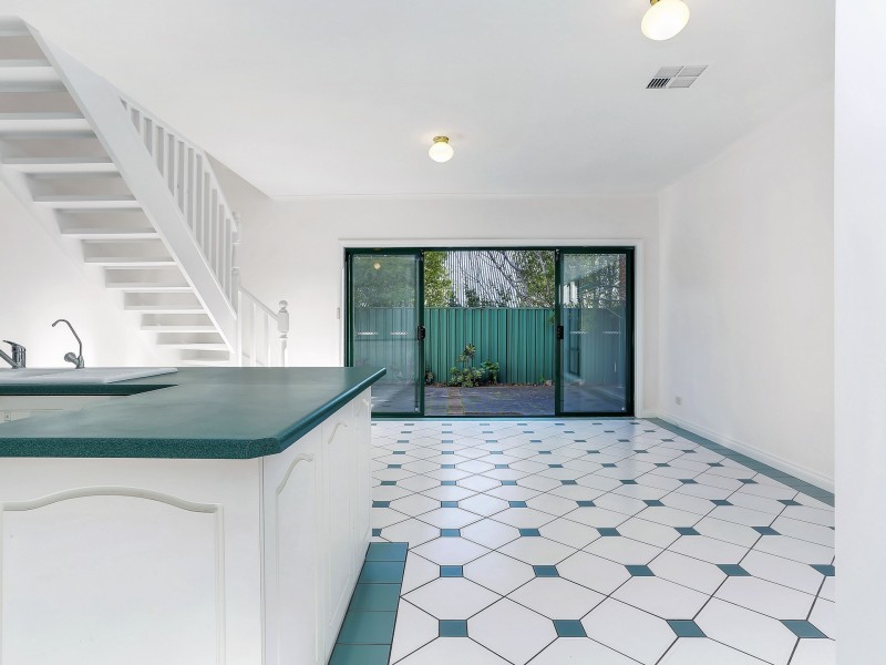 1 Thiele Grove, Kensington Park SA 5068