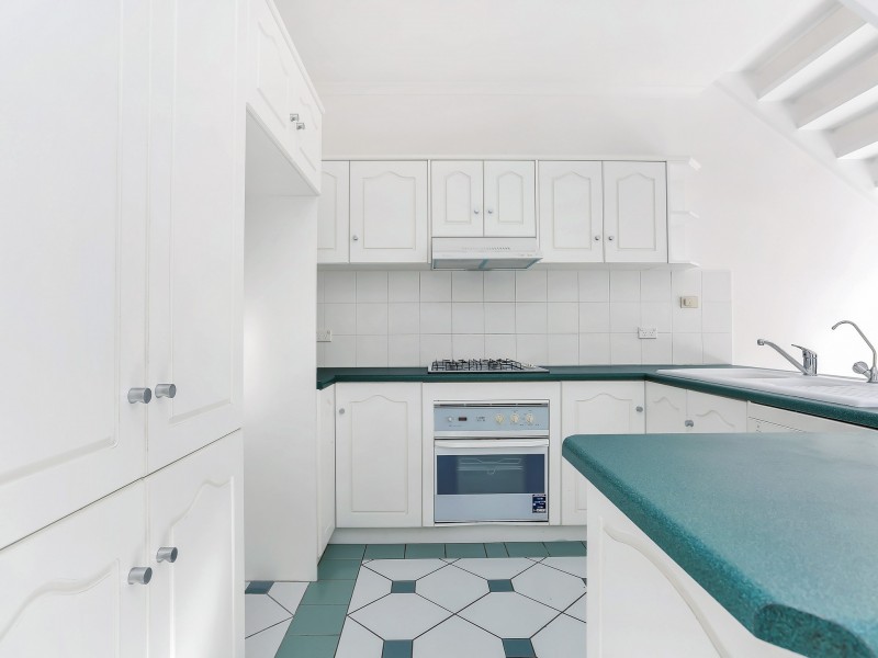 1 Thiele Grove, Kensington Park SA 5068