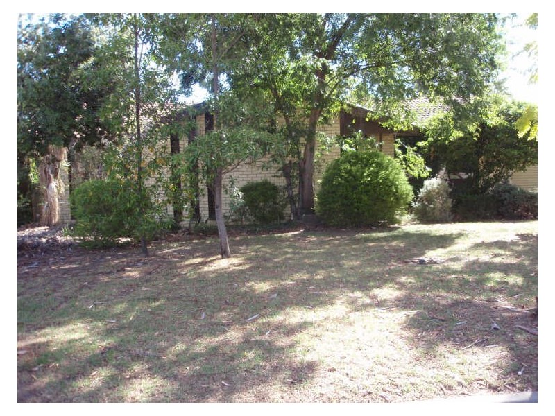 17 Robertson Crescent, Redwood Park SA 5097