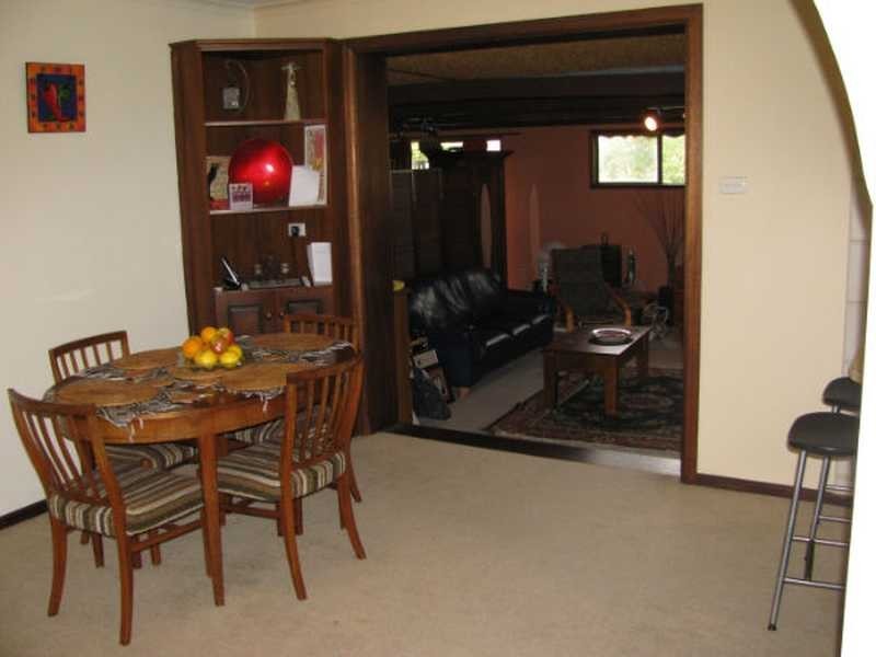 17 Robertson Crescent, Redwood Park SA 5097