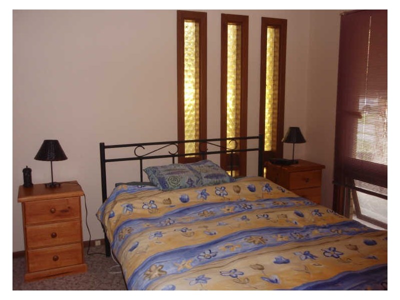 17 Robertson Crescent, Redwood Park SA 5097