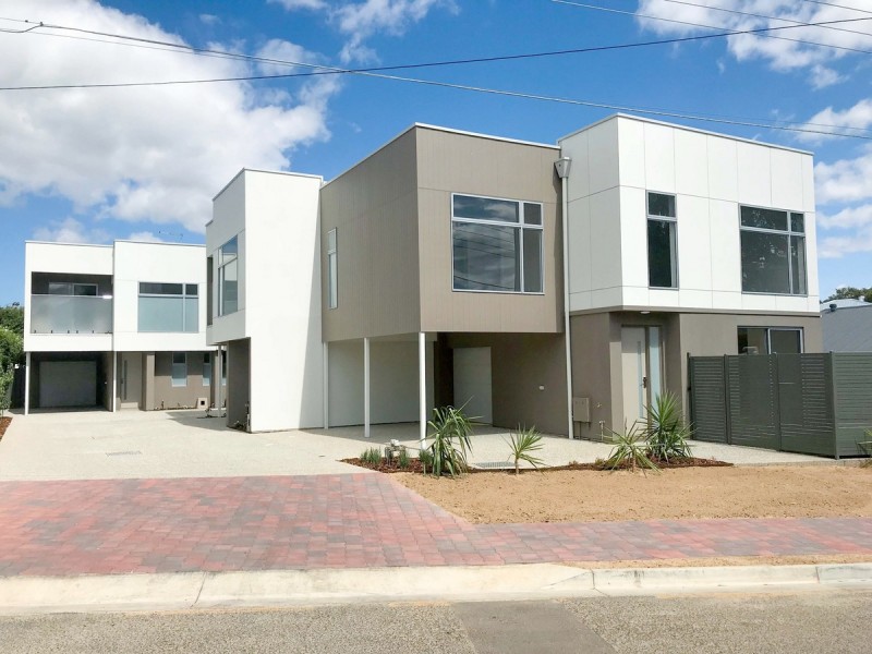 2 Avenida Street, Campbelltown SA 5074