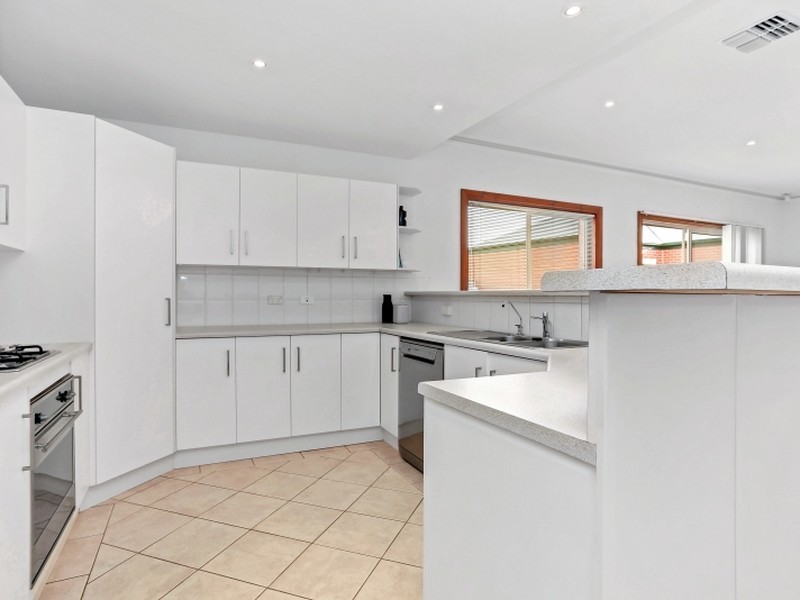2/2 Liascos Avenue, Newton SA 5074