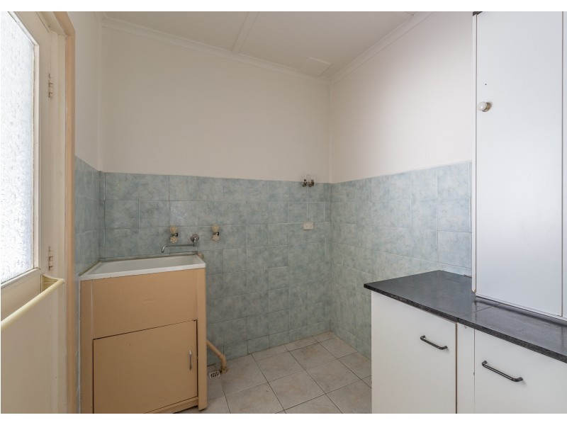 10 Nottingham Crescent, Valley View SA 5093