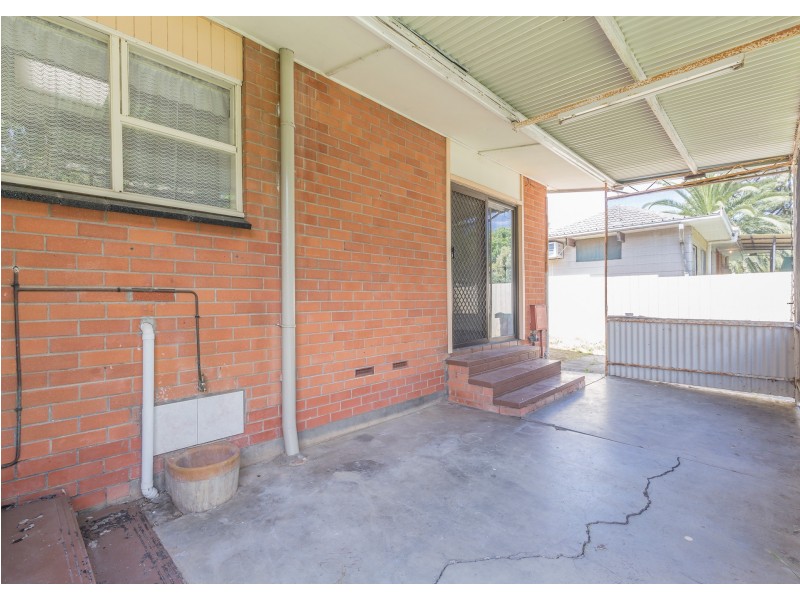 10 Nottingham Crescent, Valley View SA 5093