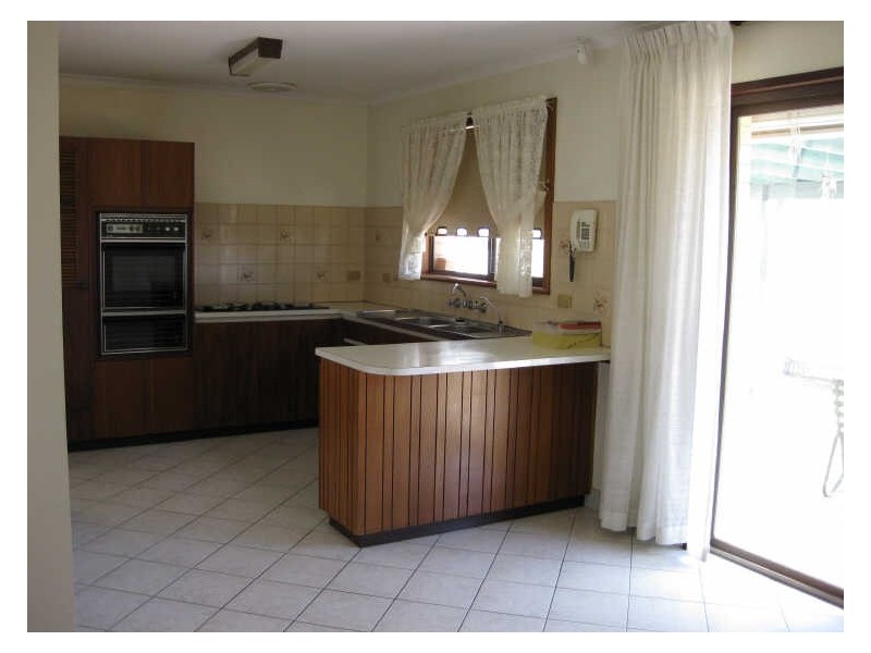 22 Clark Crescent, Paradise SA 5075