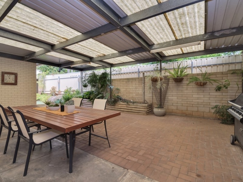 6 Medway Crescent, Rostrevor SA 5073