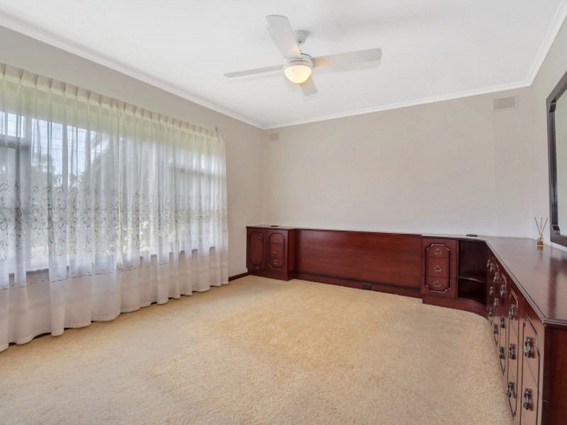 6 Medway Crescent, Rostrevor SA 5073