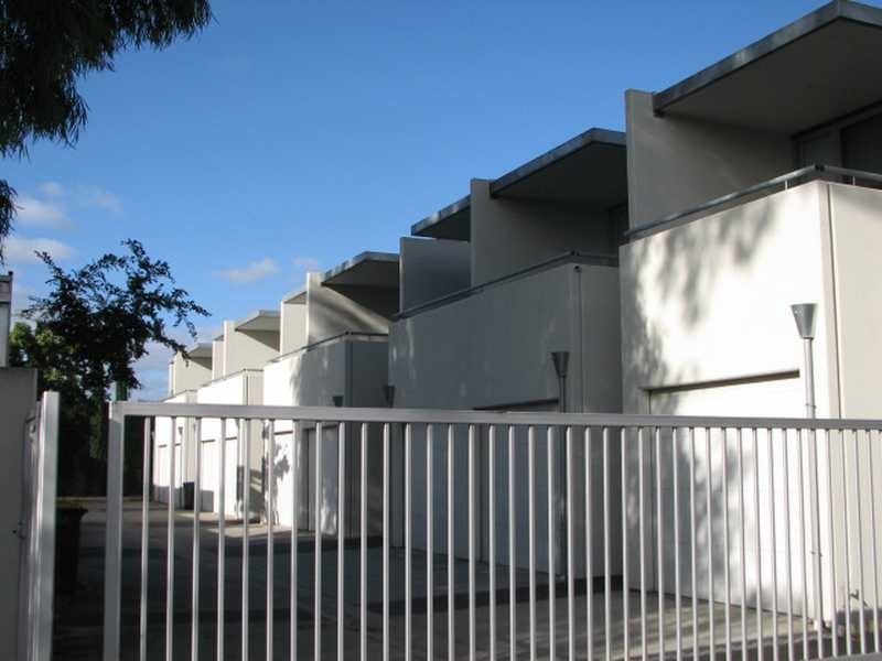 1/1 West Street, Hindmarsh SA 5007