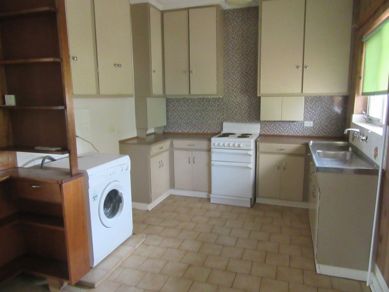 68 Cresdee Road, Campbelltown SA 5074