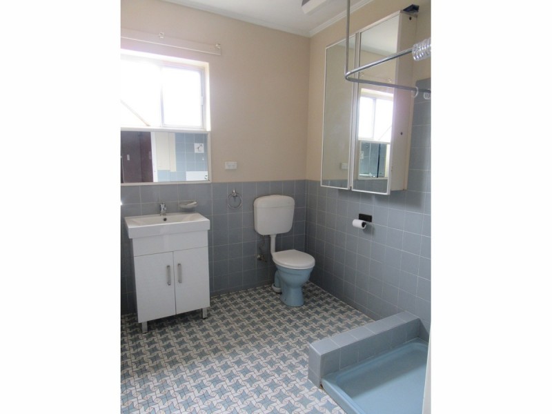 68 Cresdee Road, Campbelltown SA 5074