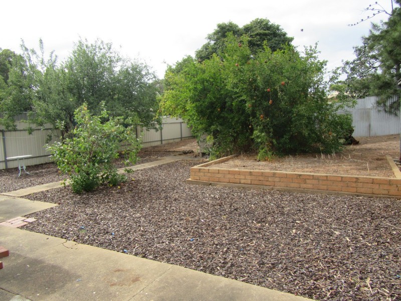 68 Cresdee Road, Campbelltown SA 5074