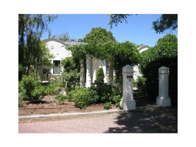 8 DUNSTAN AVENUE, Kensington Park SA 5068