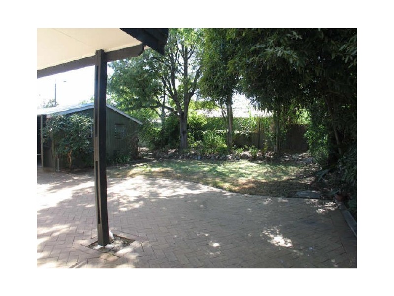 8 DUNSTAN AVENUE, Kensington Park SA 5068