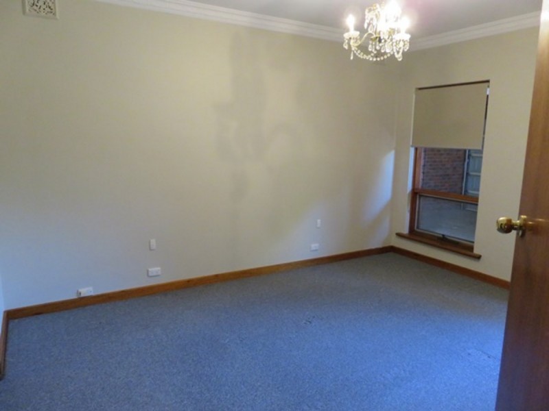 6 Philip Court, Rostrevor SA 5073