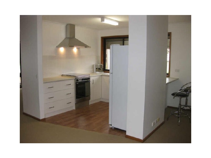 6 SARNIA FARM ROAD, St Agnes SA 5097