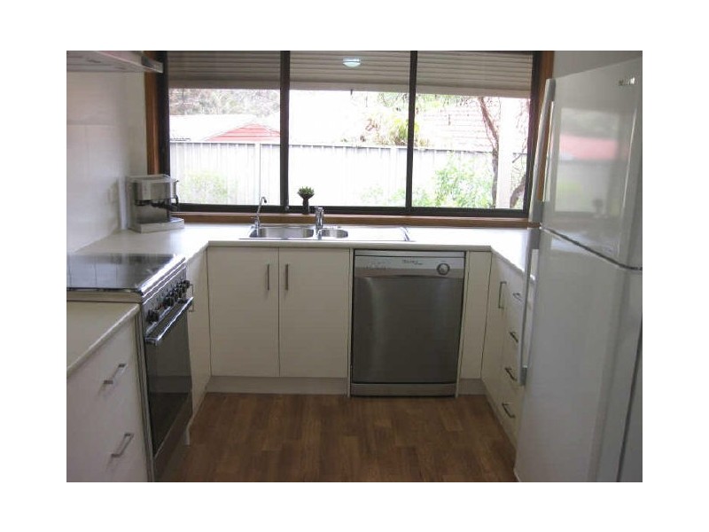 6 SARNIA FARM ROAD, St Agnes SA 5097